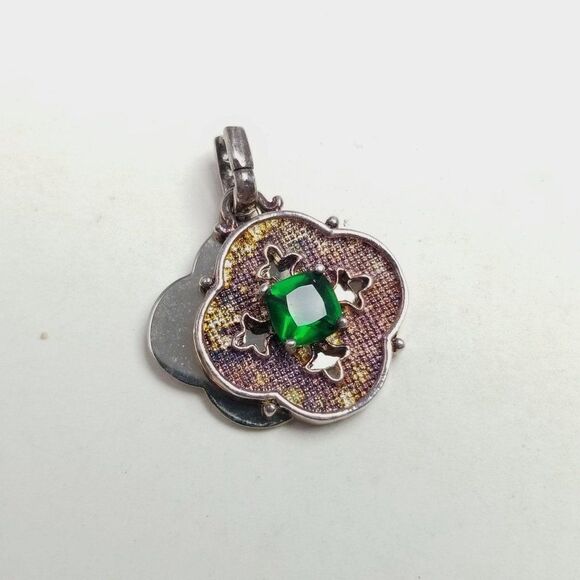 Vintage Unique Green Rhinestone Pendant Charm, Silver Tone Setting, Estate - Picture 2 of 6